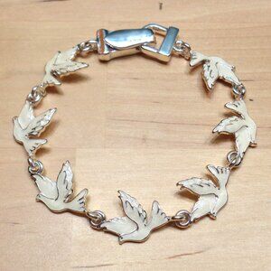 BEACH FASHION RHODIUM HEAVENLY PEACE DOVE WHITE ENAMEL MAGNETIC CLASP BRACELET